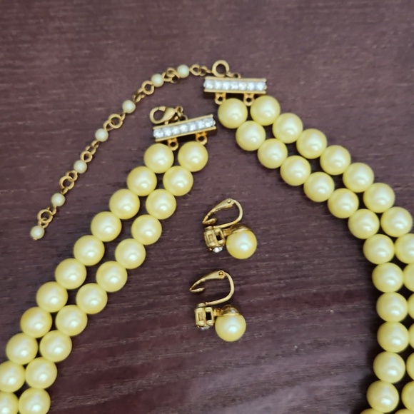 Avon Double Strand Pearl Honor Society Necklace with matching earrings, clip on. - Picture 10 of 12